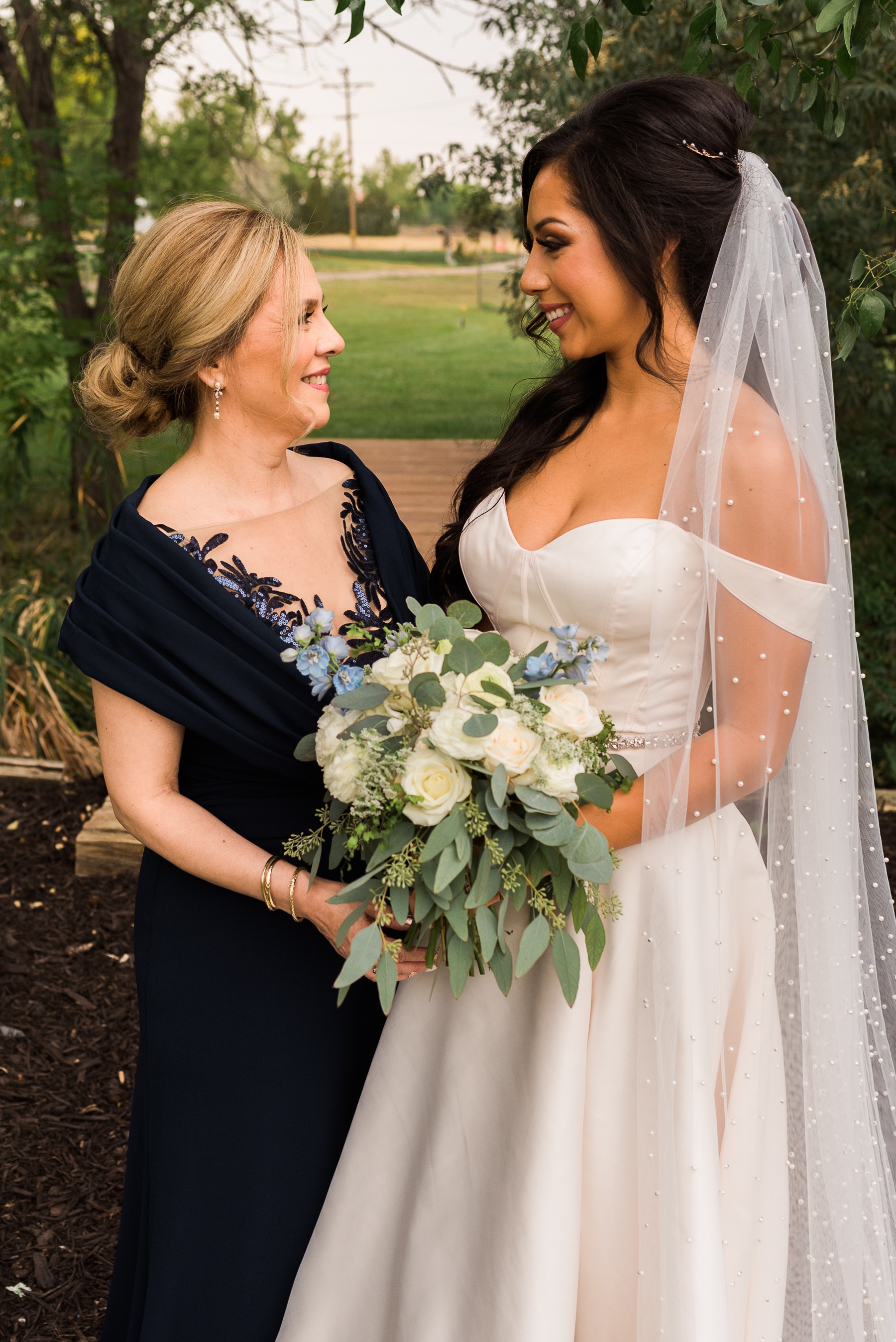 Photo of Mom with Bride